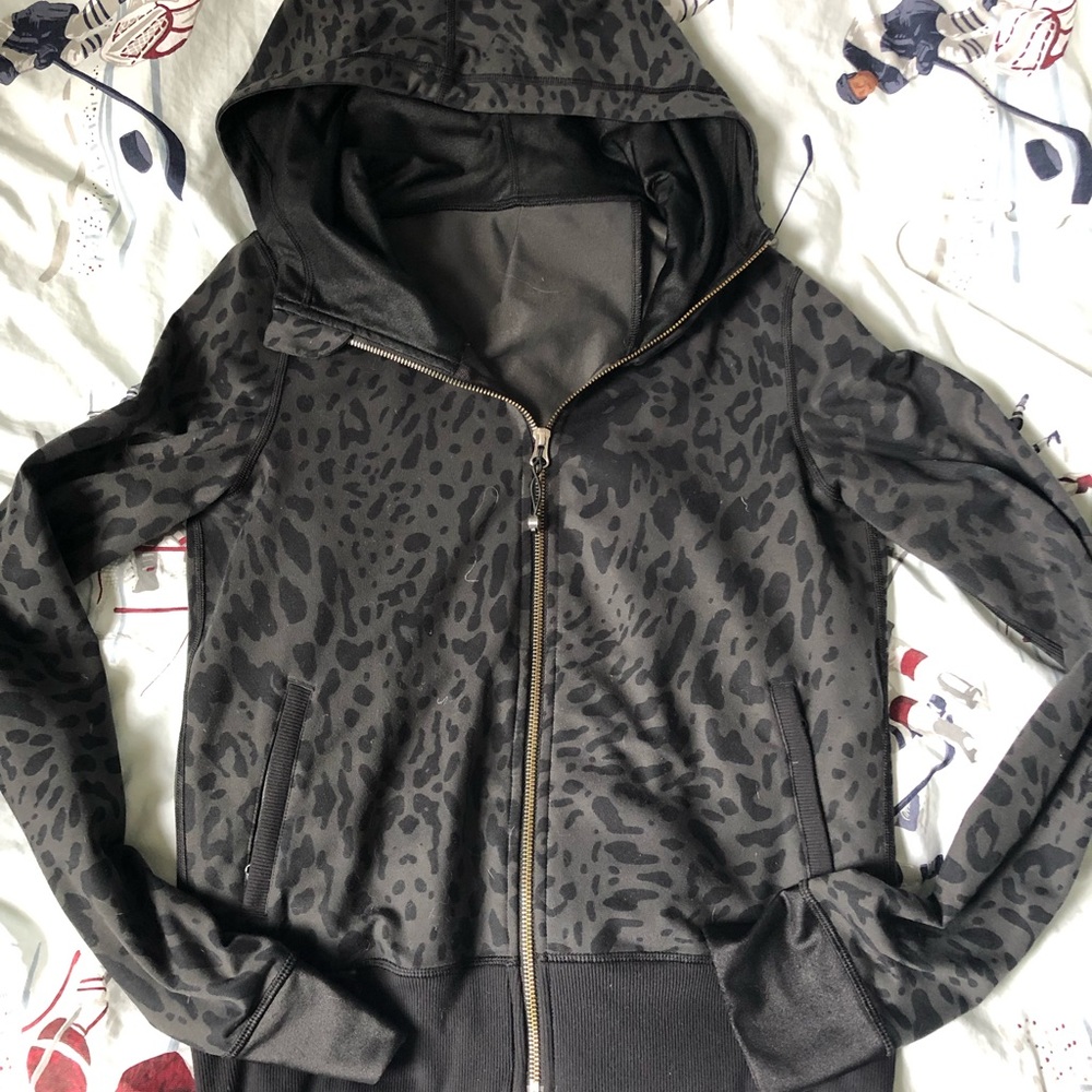 Lululemon zip up hoody